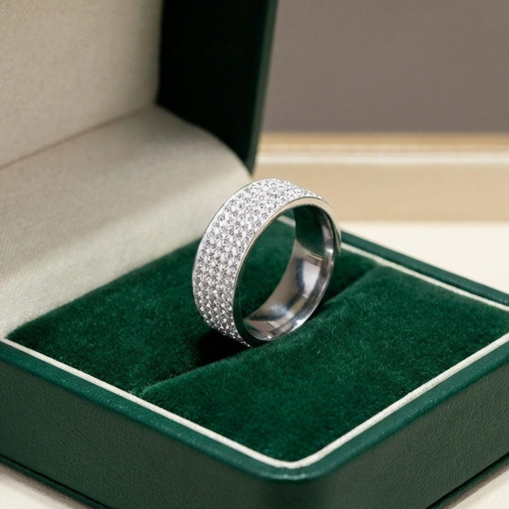 Anello Pavelli in Cristallo