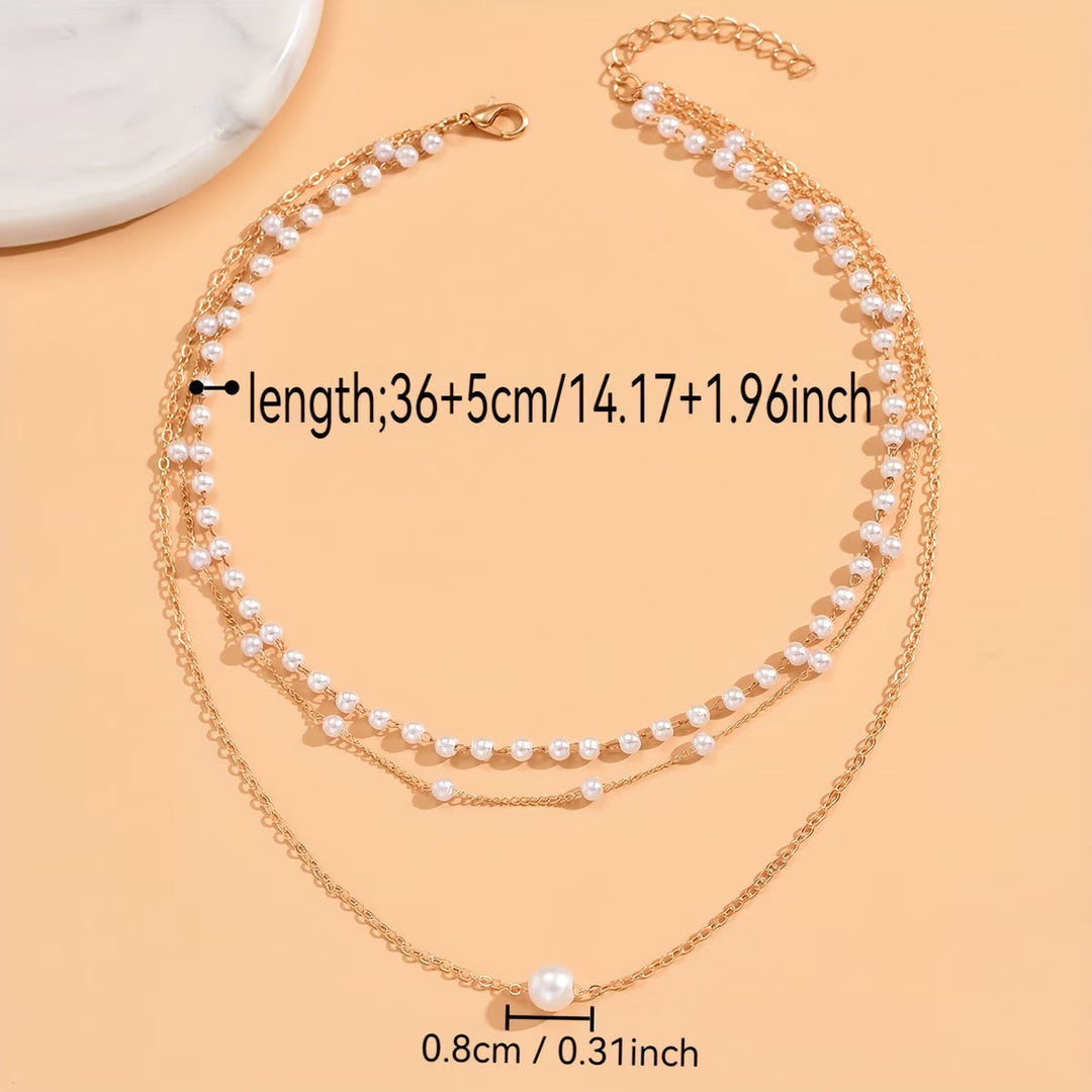 Il set di collane a strati Trinity Pearl
