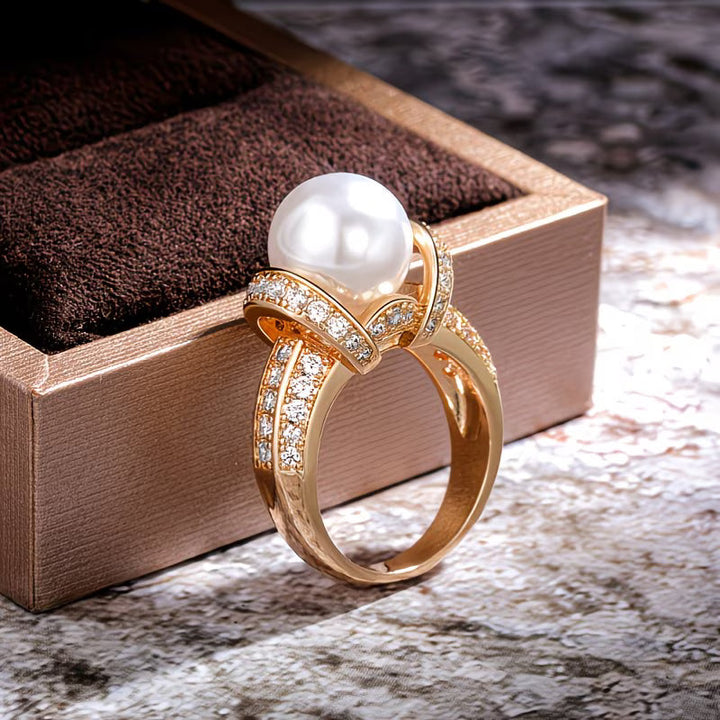 Anello con Perla a Corona
