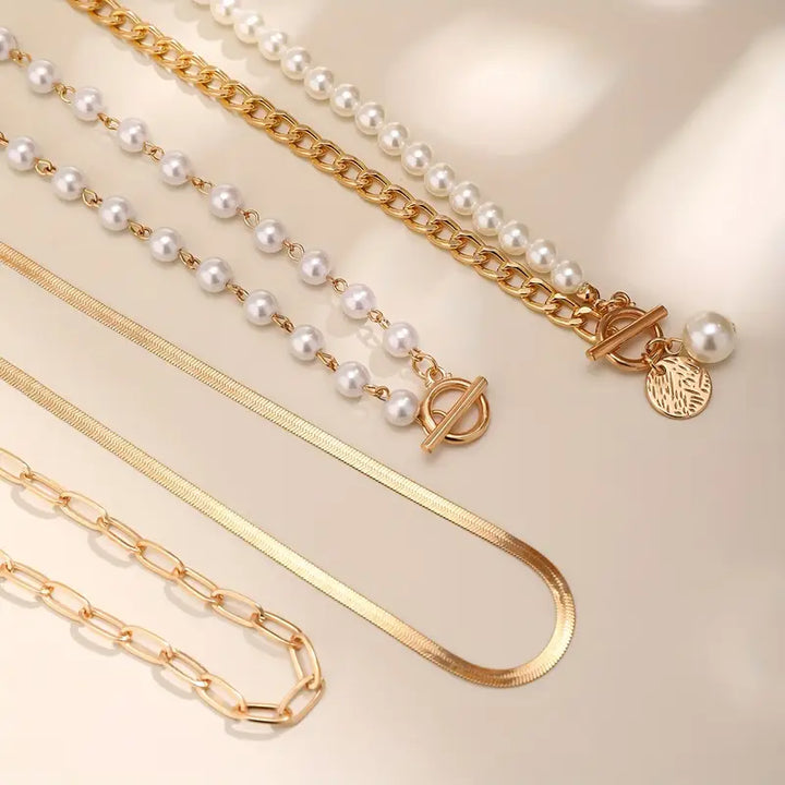 Set di Collane a Strati con Perle Moderne