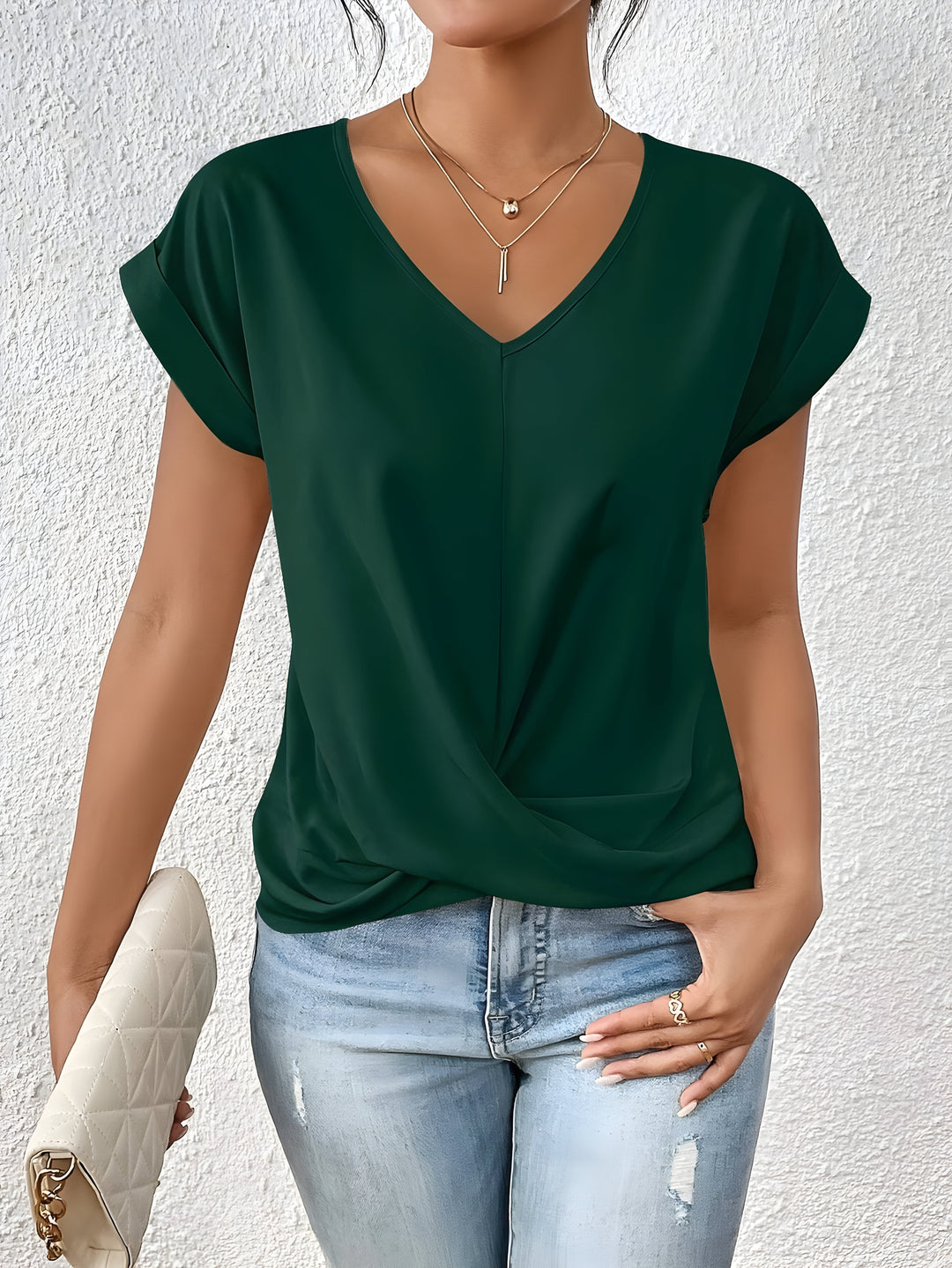 BELLA | Maglietta V-Neck con Dettaglio a Torciglione Classico