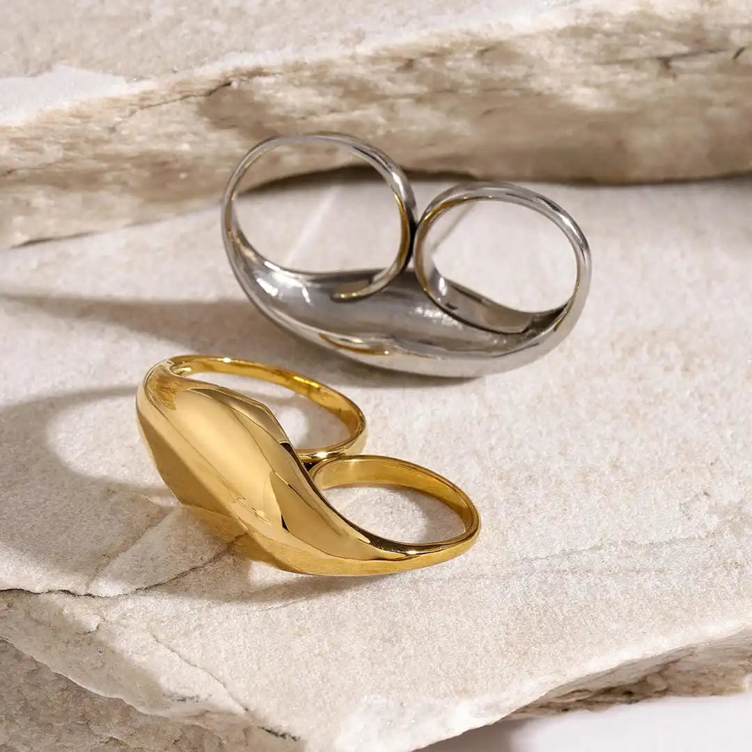 Anello Doppio in Oro Senza Tempo