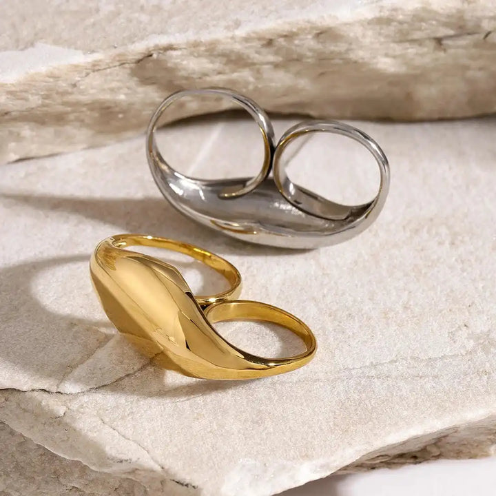 Anello Doppio in Oro Senza Tempo