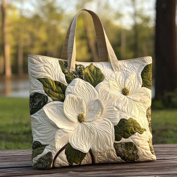 Borsa Tote Artigianale Trapuntata - Eleganti Gigli Bianchi