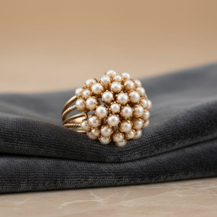 Anello in Oro con Perla Intarsiata Classica