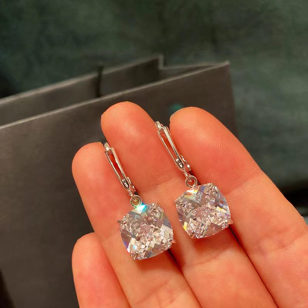 Orecchini a Goccia in Zirconia Cubica e Oro Bianco