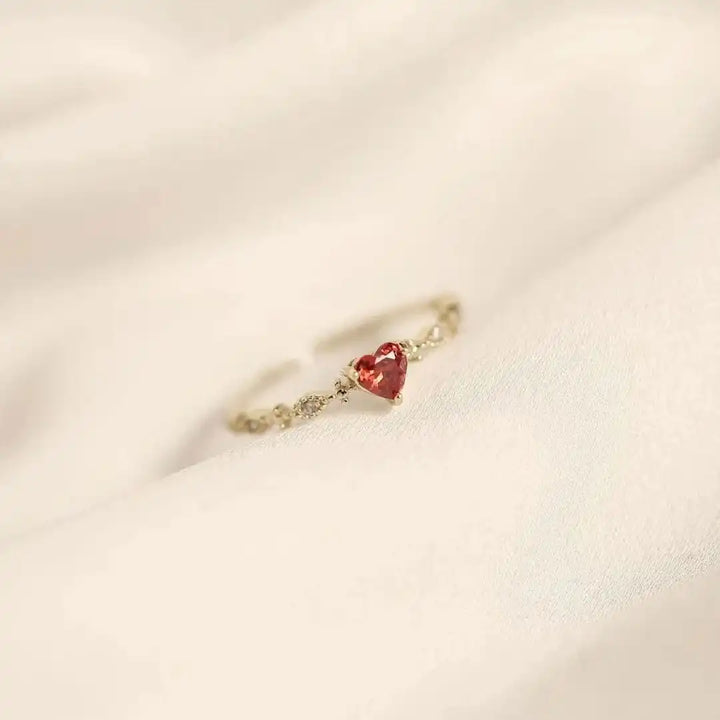 Anello con Accent Band Marquise in Heartstone