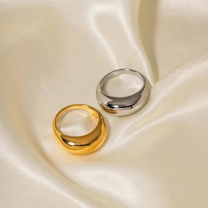 Anello Arcobaleno Dorato Senza Tempo