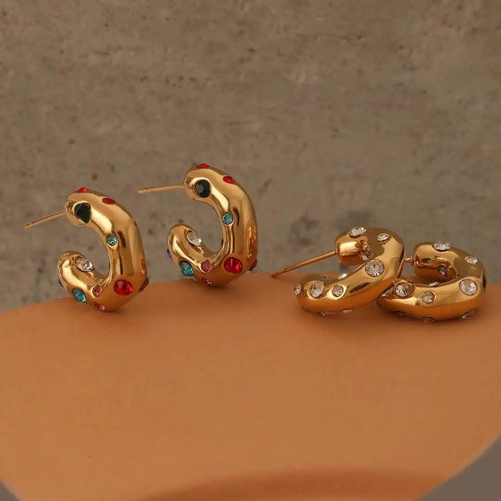 Orecchini a cerchio in zirconia dorata scintillante