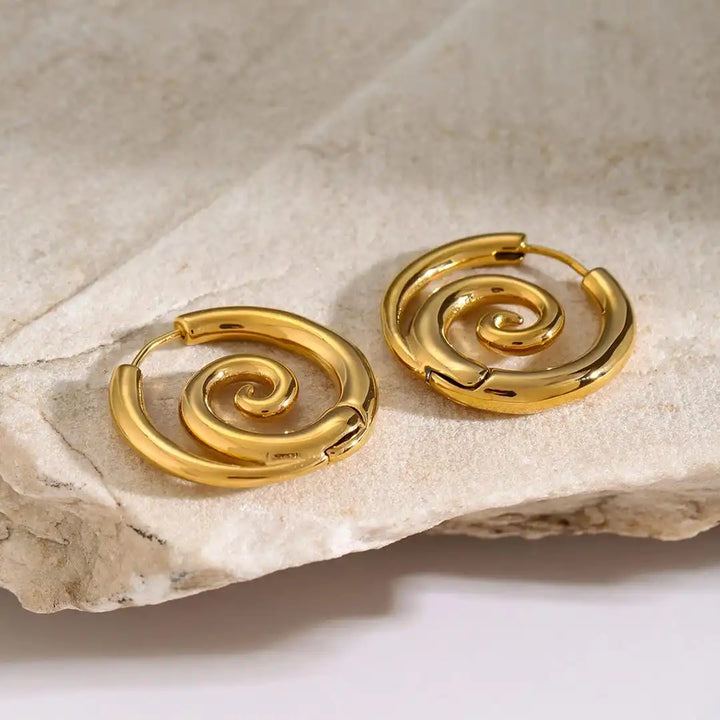 Orecchini a Spirale in Oro Senza Tempo