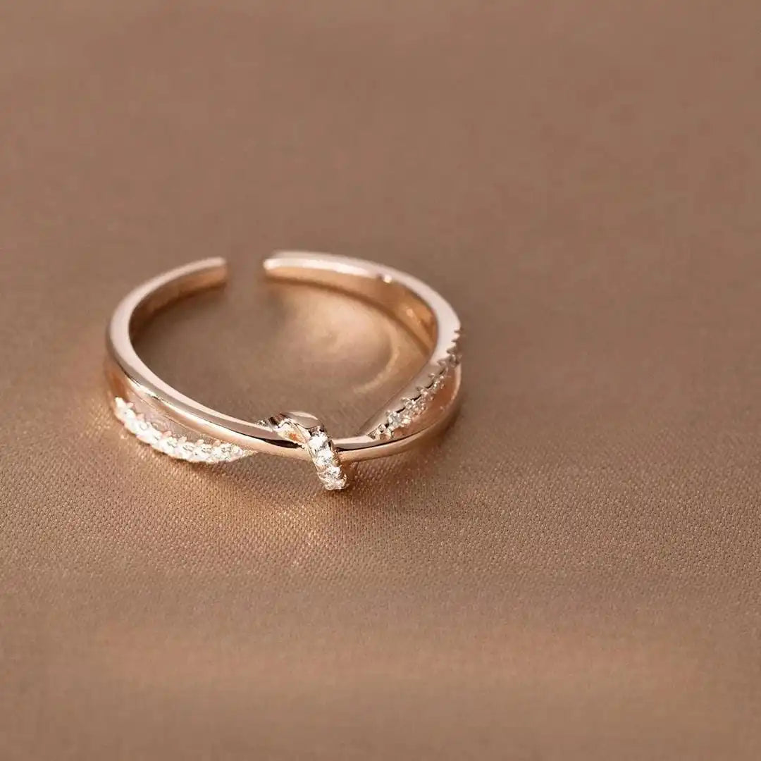 Anello Classico a Nodo Croce