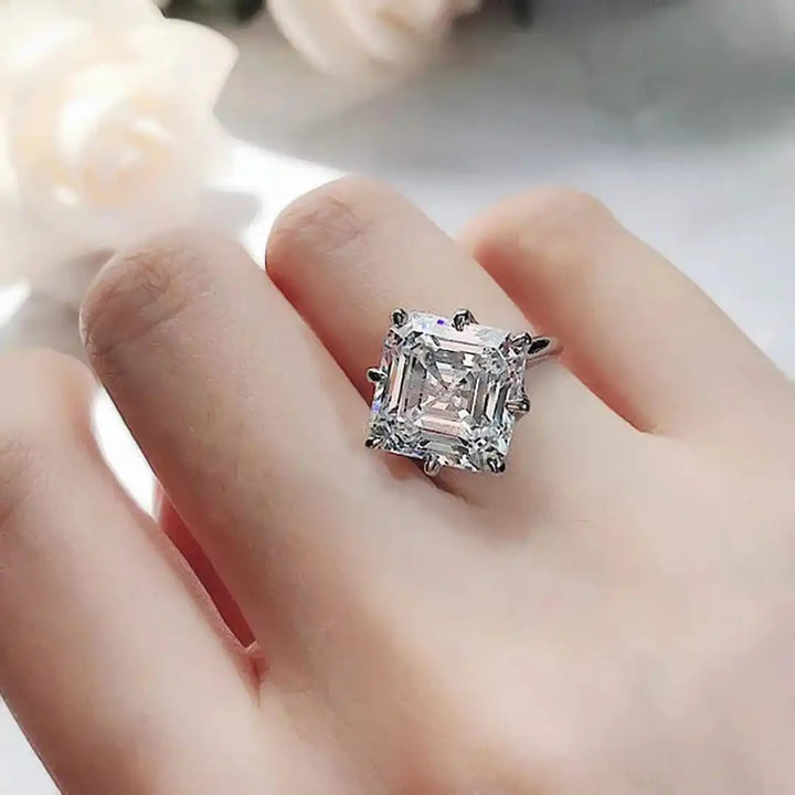 Anello in Zirconia Cubica Oro Senza Tempo