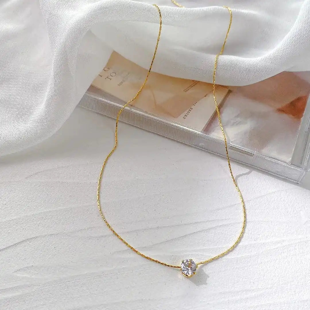 Collana con Pendente Solitario Delicato