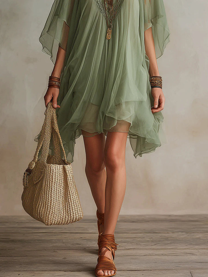 Vestito Mini Fluttuante in Chiffon Verde con Scollo a V