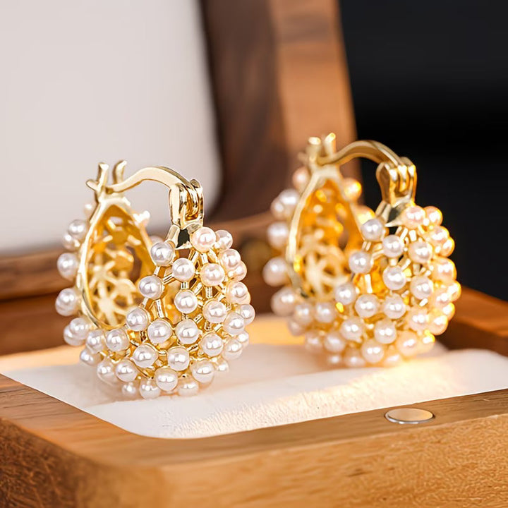 Orecchini a cerchio con perle chunky