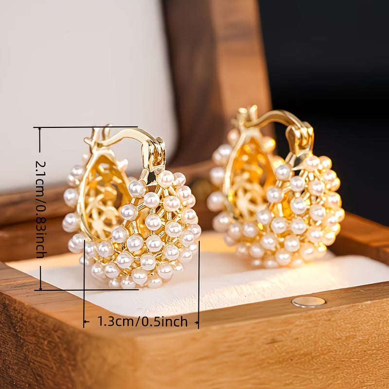 Orecchini a cerchio con perle chunky