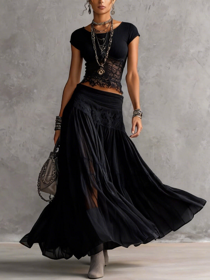 Set Top in Pizzo Nero Trasparente e Gonna Maxi Plissettata
